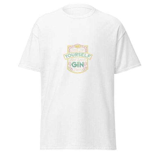 Nehmen Sie sich Zeit für sich selbst und trinken Sie Gin &amp; Tonic, weiches T-Shirt aus schwerer Baumwolle im Halloween-Design