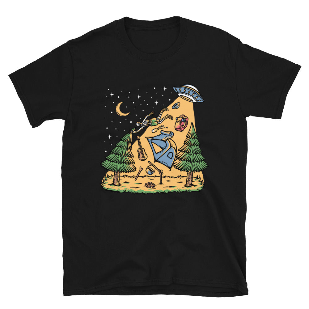 Skull by ufo while camping Fit Unisex Softstyle T-Shirt