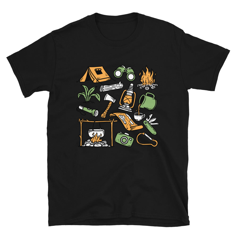 Conjunto de elementos de camping al aire libre dibujados a mano Fit Camiseta unisex Softstyle