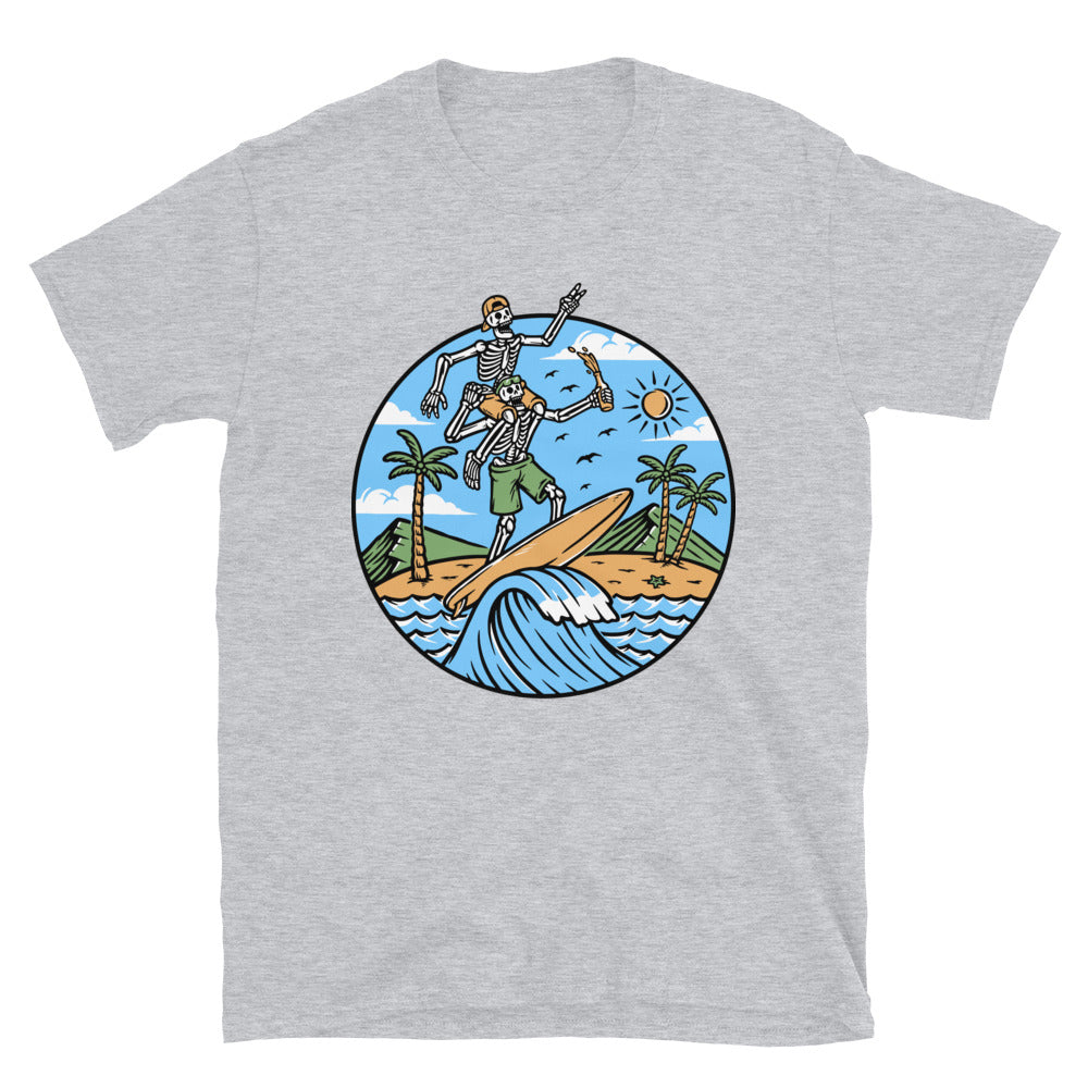 Two skull surfers on the beach Fit Unisex Softstyle T-Shirt