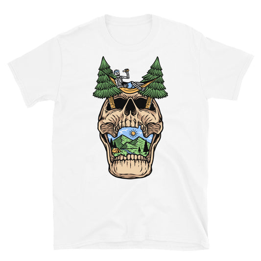 Der Totenkopf entspannt sich auf dem Berg. Fit Unisex Softstyle T-Shirt