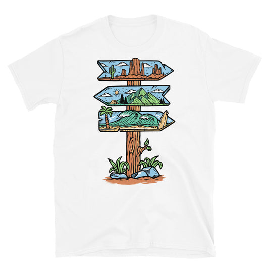 señal de tráfico hacia un paisaje natural Fit Unisex Softstyle Camiseta